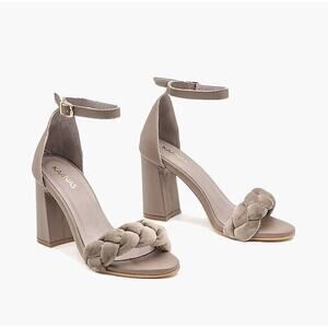 NEW Kaanas Soho Chunky Velvet Braid Heel With Ankle Tie Gray Size 6 Formal Chic